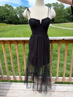Versona Black Maxi Dress Size 4 Sleeveless V Neck Swiss Dot Lace Tiered